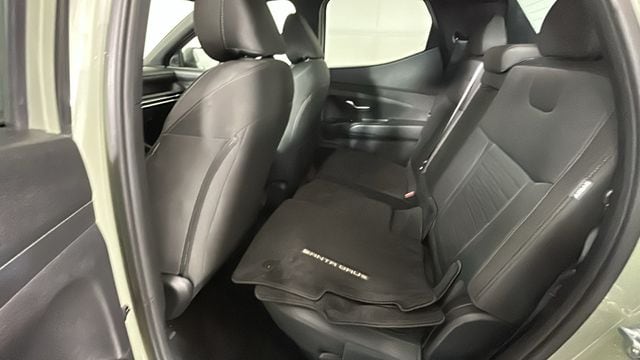 2025 Hyundai Santa Cruz SE - Photo 26