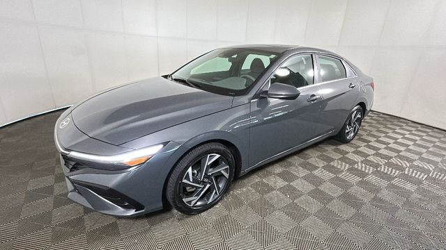2024 Hyundai Elantra SEL - Photo 6