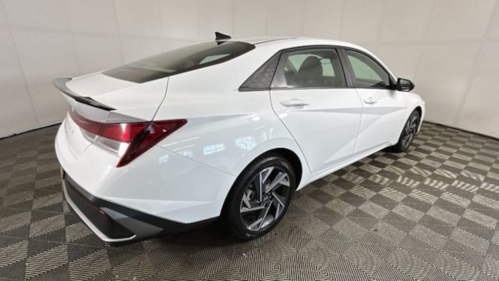 Certified 2025 Hyundai Elantra SEL Sport Sedan