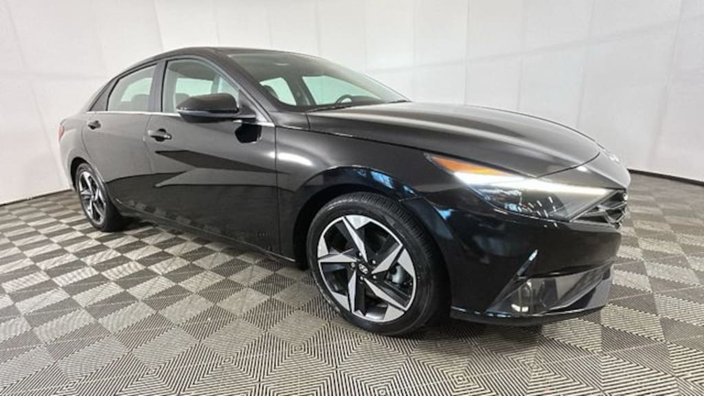Used 2023 Hyundai Elantra HEV Limited Sedan