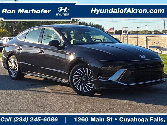 2026 Hyundai Sonata Hybrid Sedan 