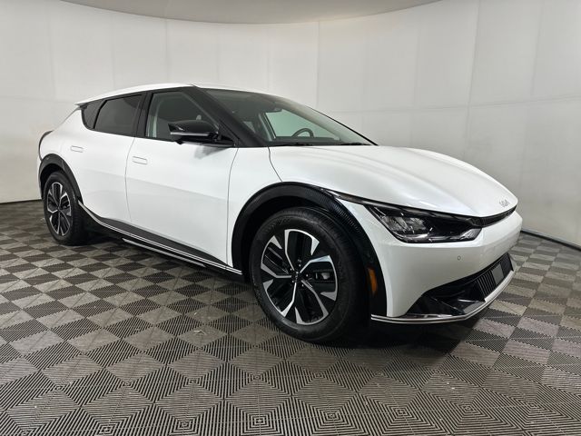 Used 2023 Kia EV6 Wind with VIN KNDC3DLC0P5106284 for sale in Cuyahoga Falls, OH