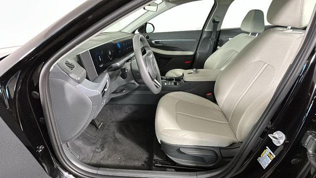 2026 Hyundai Sonata SE - Photo 11