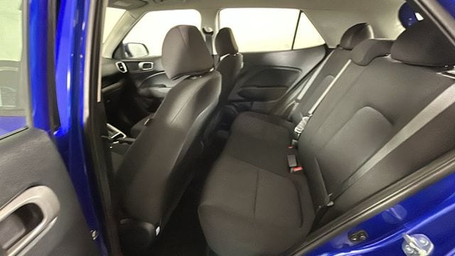 2025 Hyundai Venue SE - Photo 25