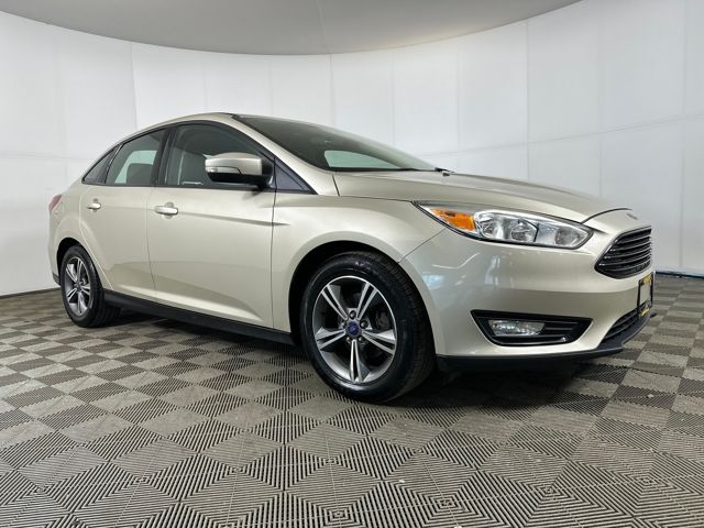 Used 2017 Ford Focus SE with VIN 1FADP3FE4HL203491 for sale in Cuyahoga Falls, OH
