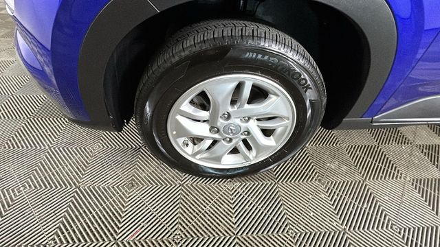 2025 Hyundai Venue SE - Photo 9