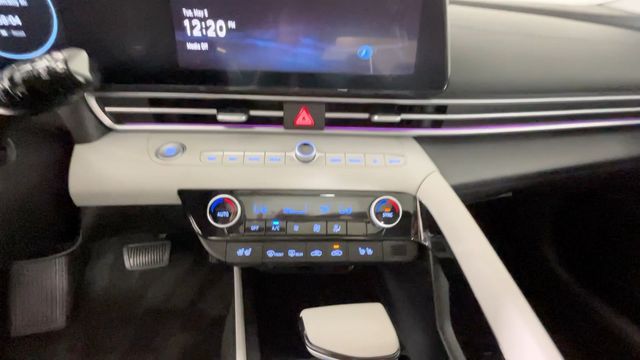 2023 Hyundai Elantra Limited - Photo 33