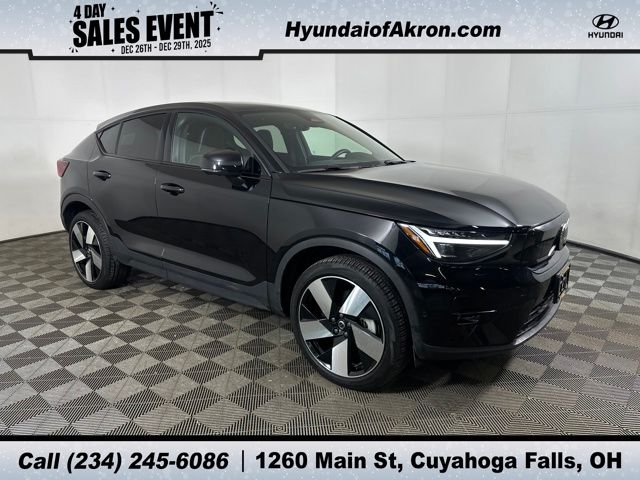 2023 Volvo C40 Ultimate's photo