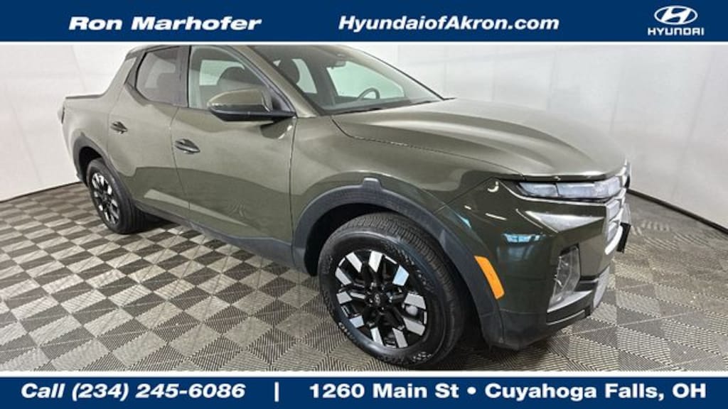 Used 2025 Hyundai Santa Cruz SE Truck