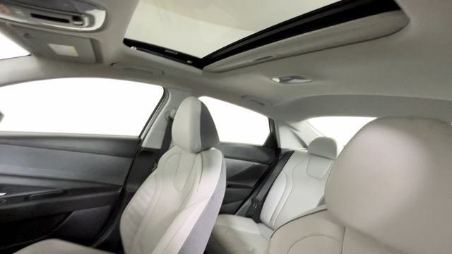 2023 Hyundai Elantra Limited - Photo 23