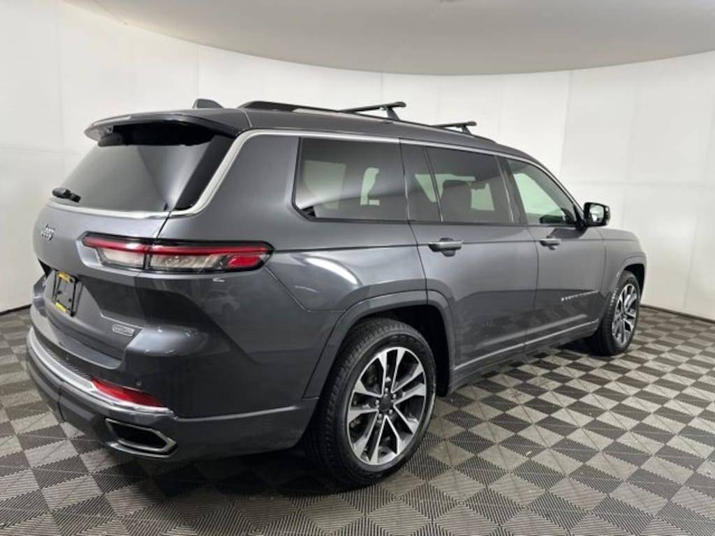 Used 2022 Jeep New Grand Cherokee Overland SUV