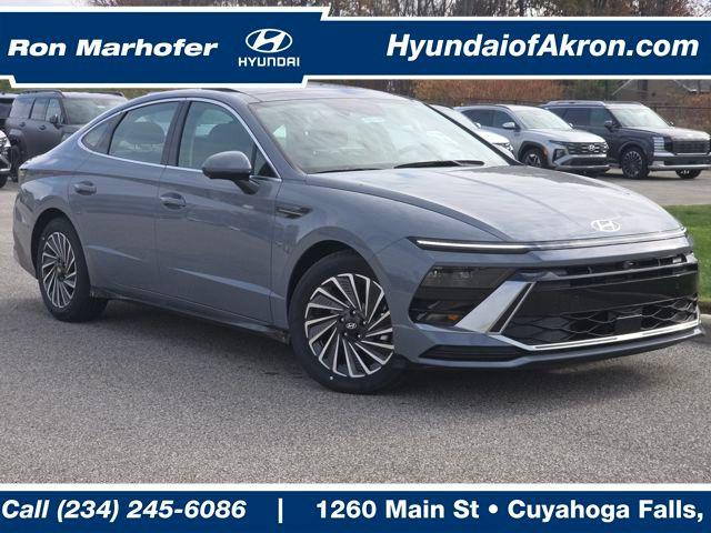 2026 Hyundai Sonata Hybrid Sedan 