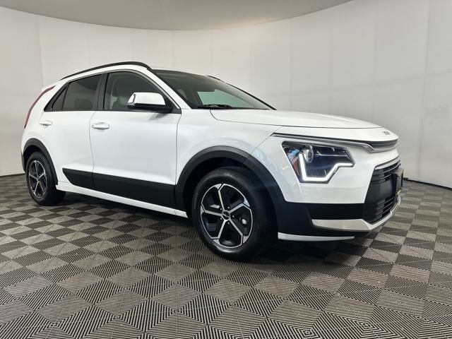 Used 2023 Kia Niro EX with VIN KNDCR3LE2P5107043 for sale in Cuyahoga Falls, OH