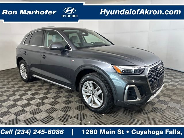 2022 Audi Q5 Premium's photo