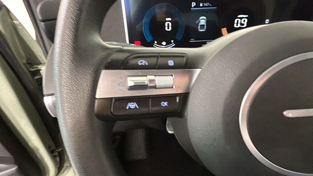 2025 Hyundai Santa Cruz SE - Photo 16