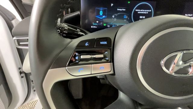 2023 Hyundai Elantra Limited - Photo 25