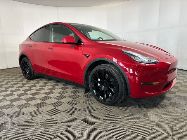 Used 2022 Tesla Model Y Long Range with VIN 7SAYGDEEXNF368143 for sale in Cuyahoga Falls, OH