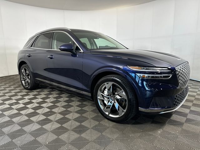 2024 Genesis Electrified GV70 Prestige photo 2