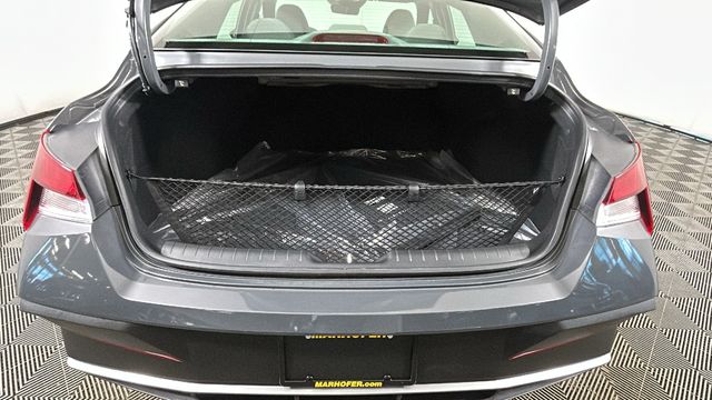 2025 Hyundai Elantra SEL - Photo 28
