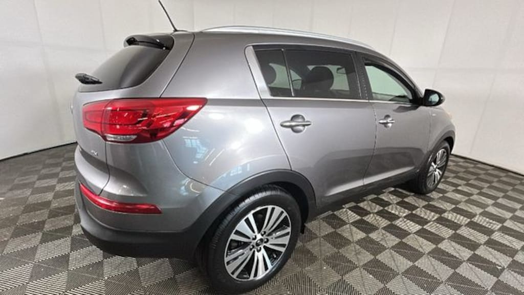 Used 2016 Kia Sportage EX SUV