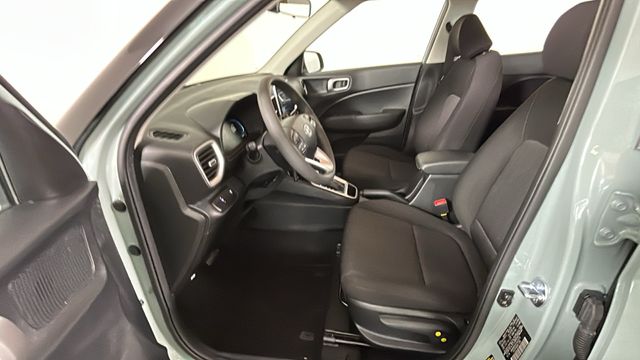 2026 Hyundai Venue SE - Photo 11