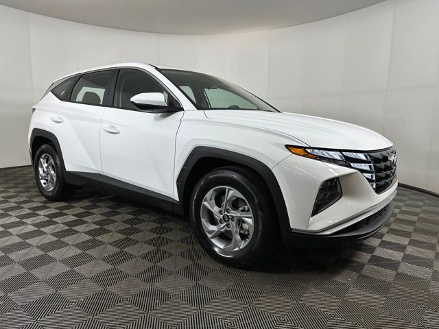 2024 Hyundai Tucson SE photo 2