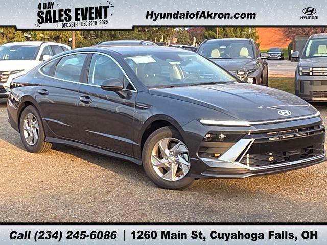 2026 Hyundai Sonata SE's photo