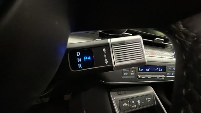 2025 Hyundai Kona Limited - Photo 21