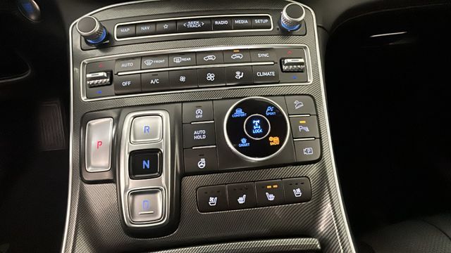 2023 Hyundai Santa Fe Limited - Photo 20