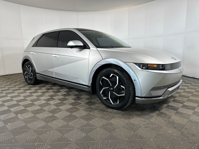 Used 2023 Hyundai IONIQ 5 Limited with VIN KM8KR4AE3PU207660 for sale in Cuyahoga Falls, OH