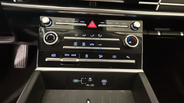 2025 Hyundai Santa Fe SE - Photo 22