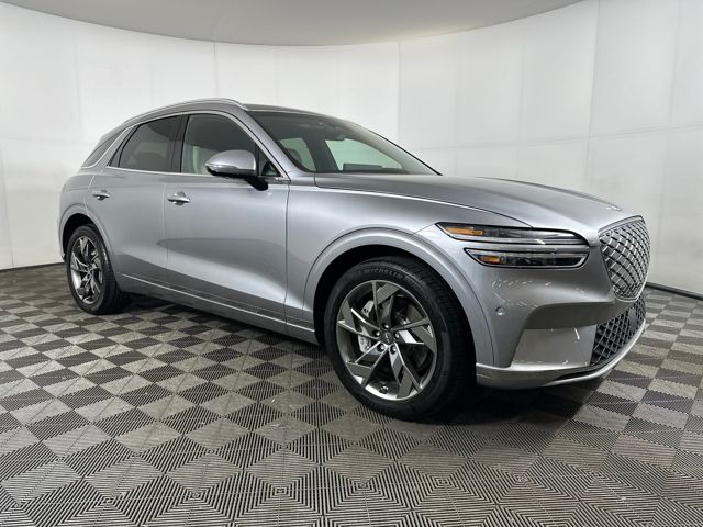 2023 Genesis Electrified GV70 Standard Prestige photo 2