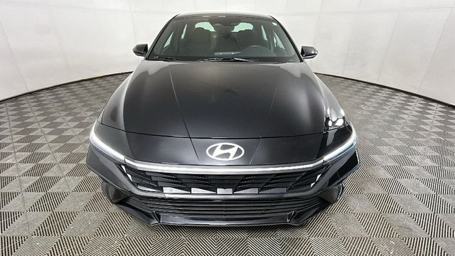 2025 Hyundai Elantra Blue - Photo 8