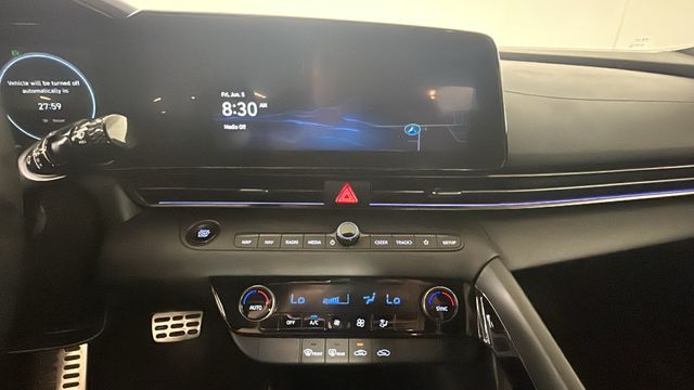 2025 Hyundai Elantra Blue - Photo 24