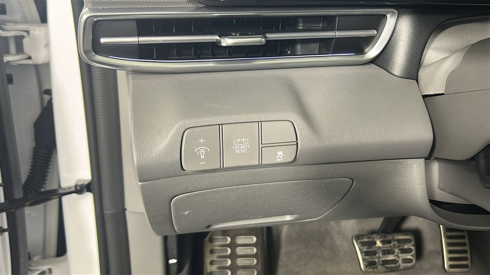 2025 Hyundai Elantra Blue - Photo 22