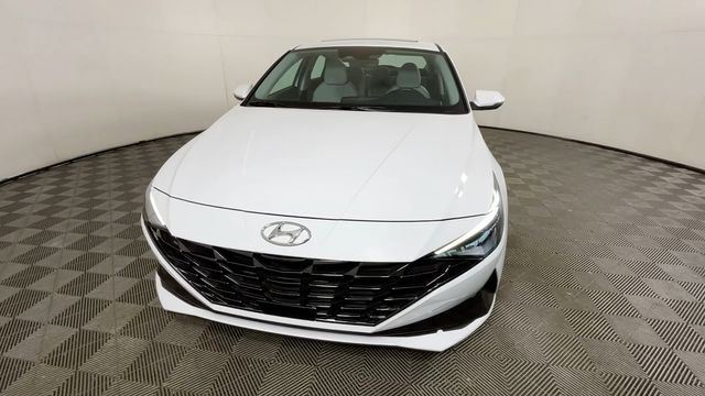 2023 Hyundai Elantra Limited - Photo 10