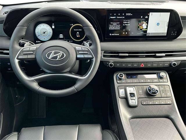 2025 Hyundai Palisade Limited - Photo 18