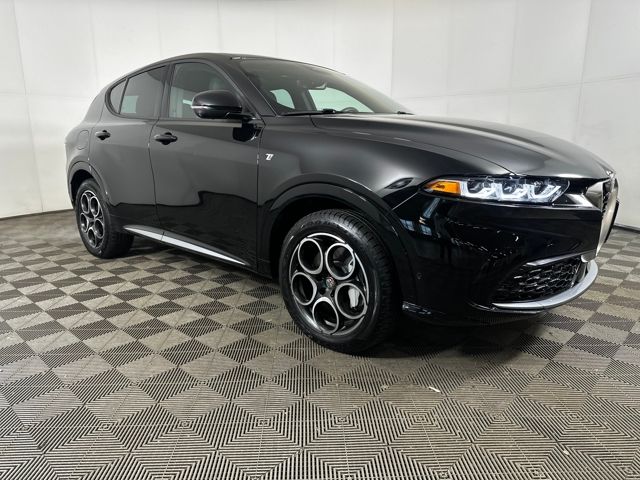 Used 2024 Alfa Romeo Tonale TI with VIN ZASPATCW2R3045079 for sale in Cuyahoga Falls, OH