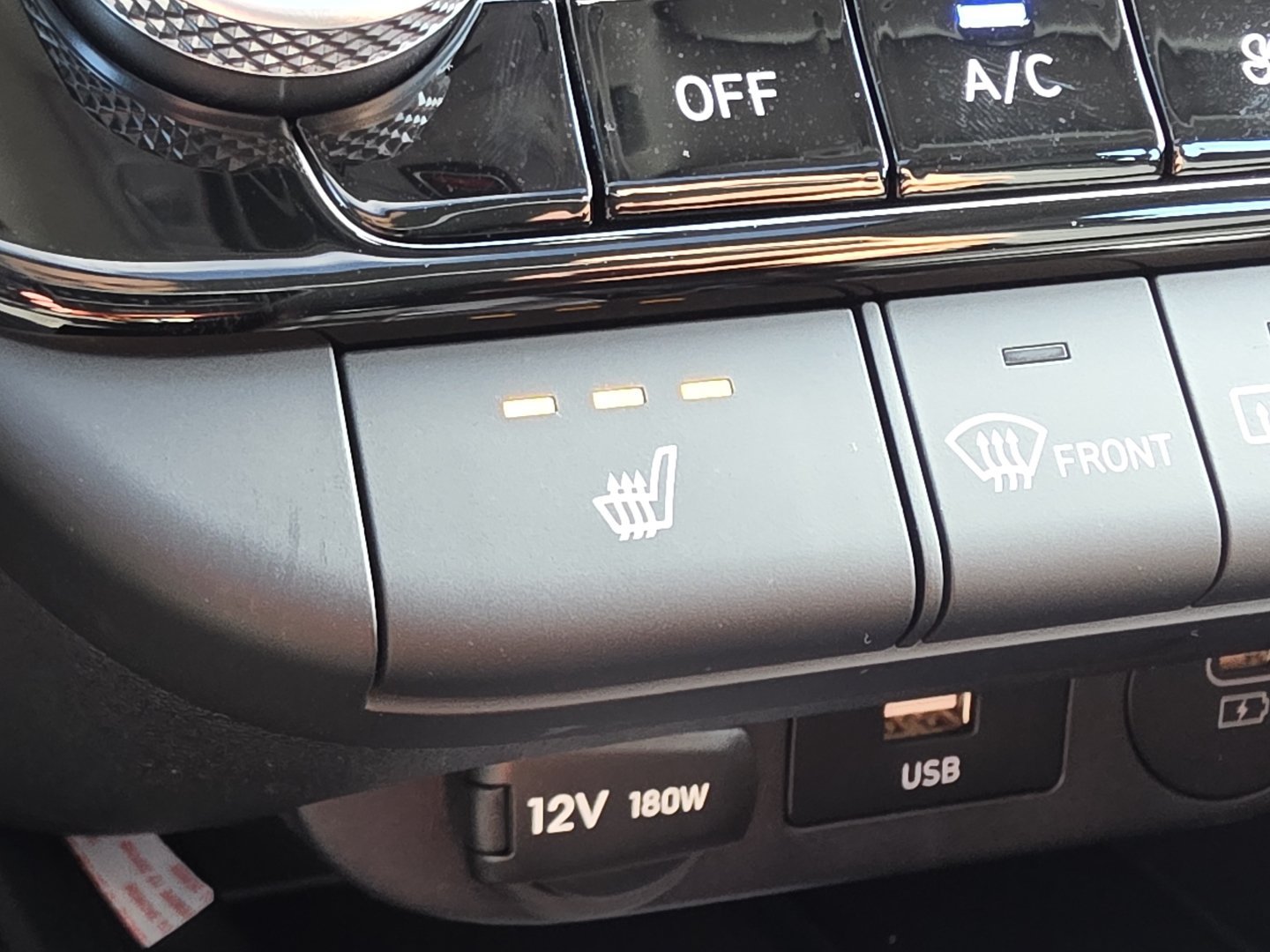 2026 Hyundai Elantra Limited - Photo 32
