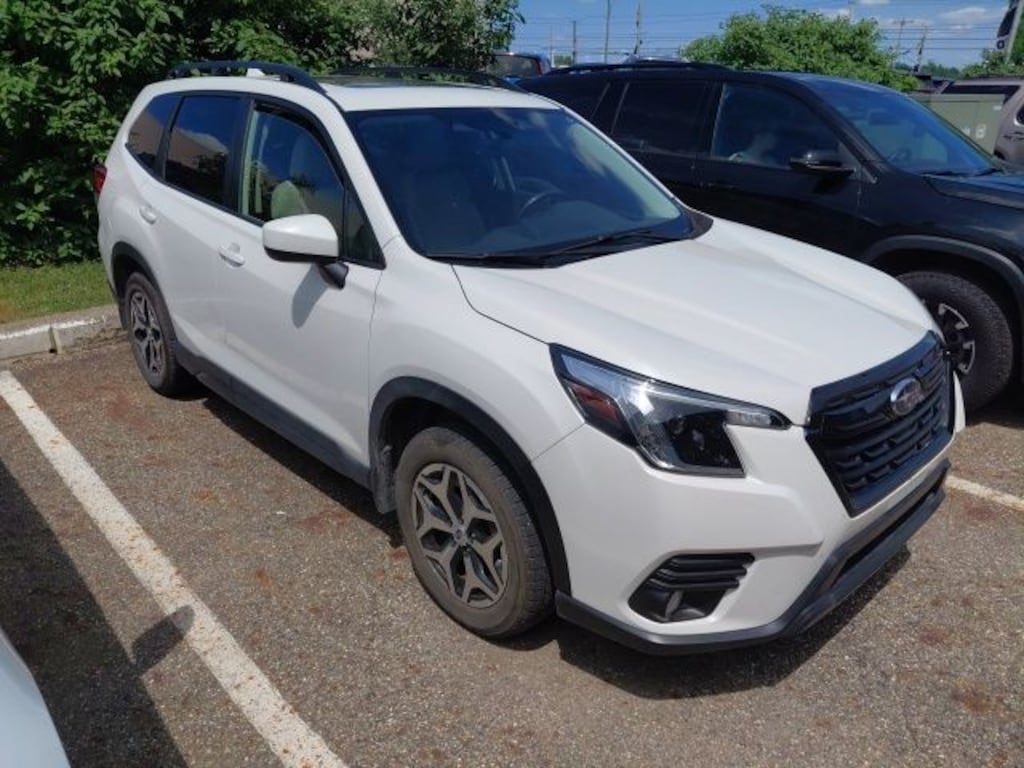Used 2023 Subaru Forester Premium SUV