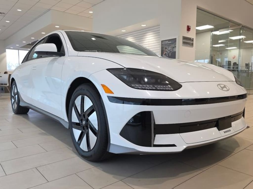 New 2025 Hyundai IONIQ 6 SE Sedan