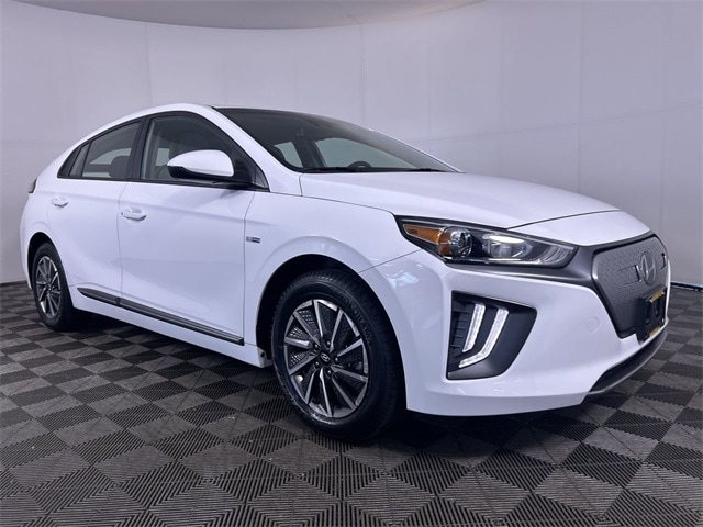 Certified 2020 Hyundai IONIQ SE with VIN KMHC75LJ5LU075506 for sale in Akron, OH