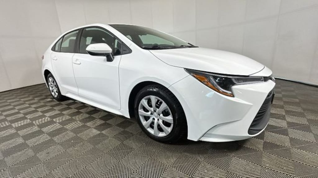 Used 2023 Toyota Corolla LE Sedan