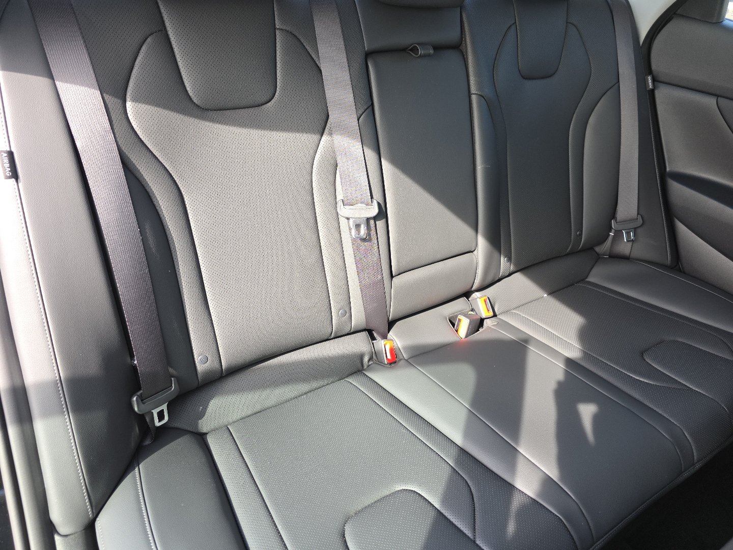 2026 Hyundai Elantra Limited - Photo 24