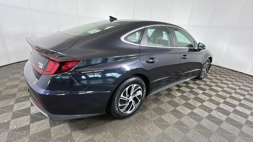 Used 2022 Hyundai Sonata Hybrid Blue Sedan