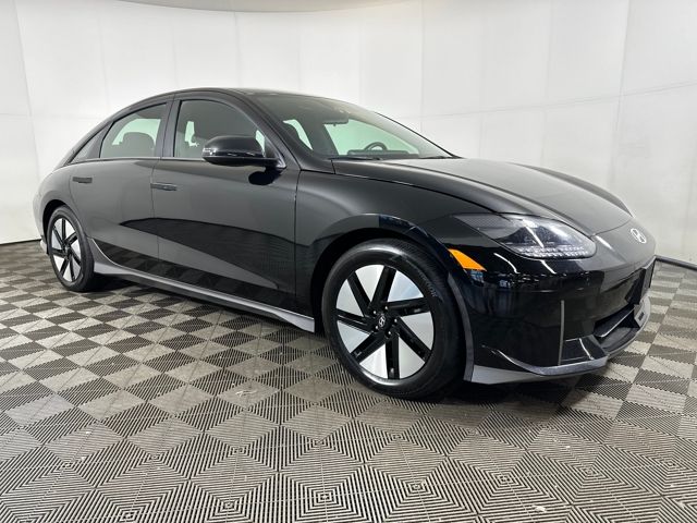 Certified 2024 Hyundai IONIQ 6 SE with VIN KMHM24AC1RA075532 for sale in North Canton, OH