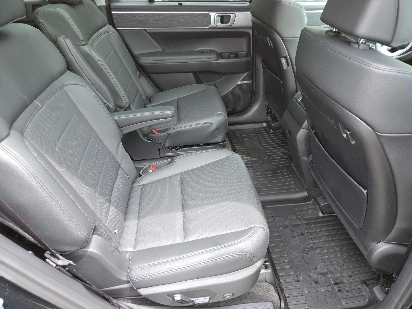 2026 Hyundai Santa Fe Limited - Photo 27