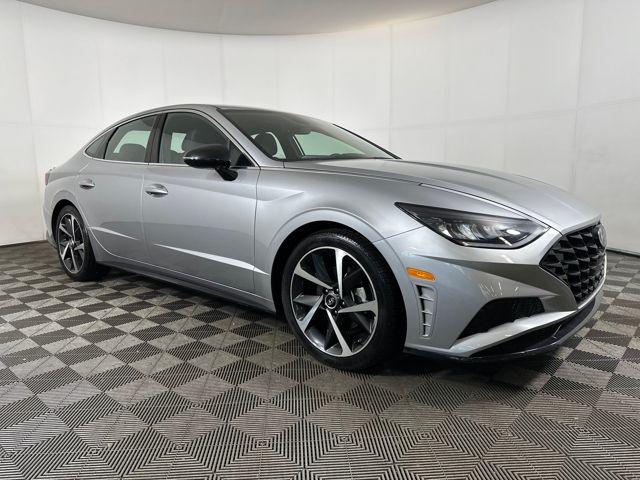 2021 Hyundai Sonata SEL Plus photo 2