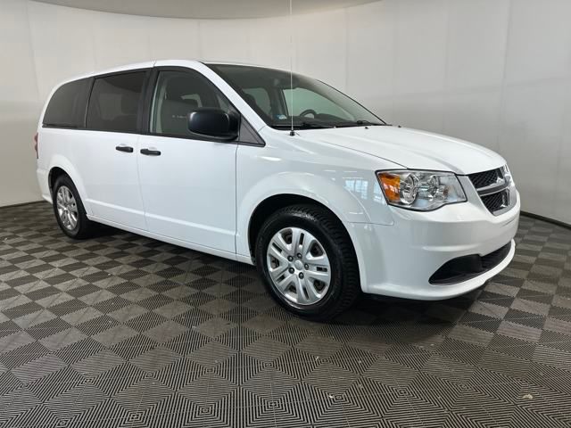 2019 Dodge Grand Caravan SE photo 2