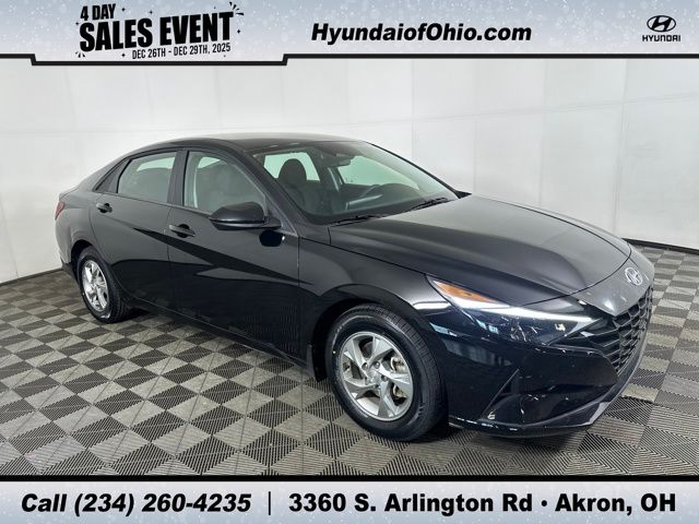 2023 Hyundai Elantra SE